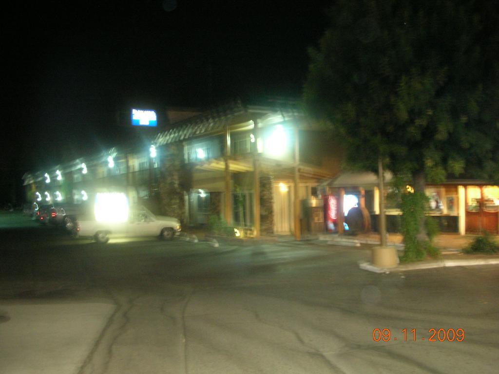 Parkside Inn Fresno Dış mekan fotoğraf